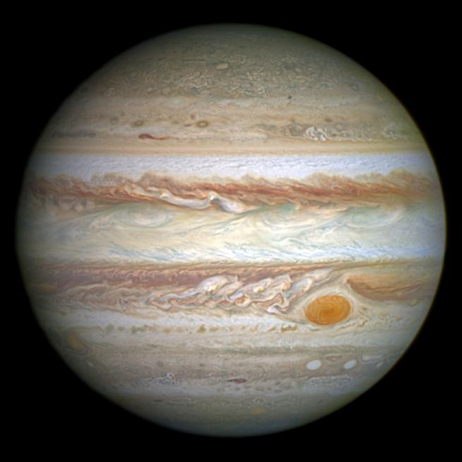 Jupiter_and_its_shrunken_Great_Red_Spot